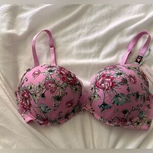 Victoria secret push up bra. Pink with flowers. New with tags